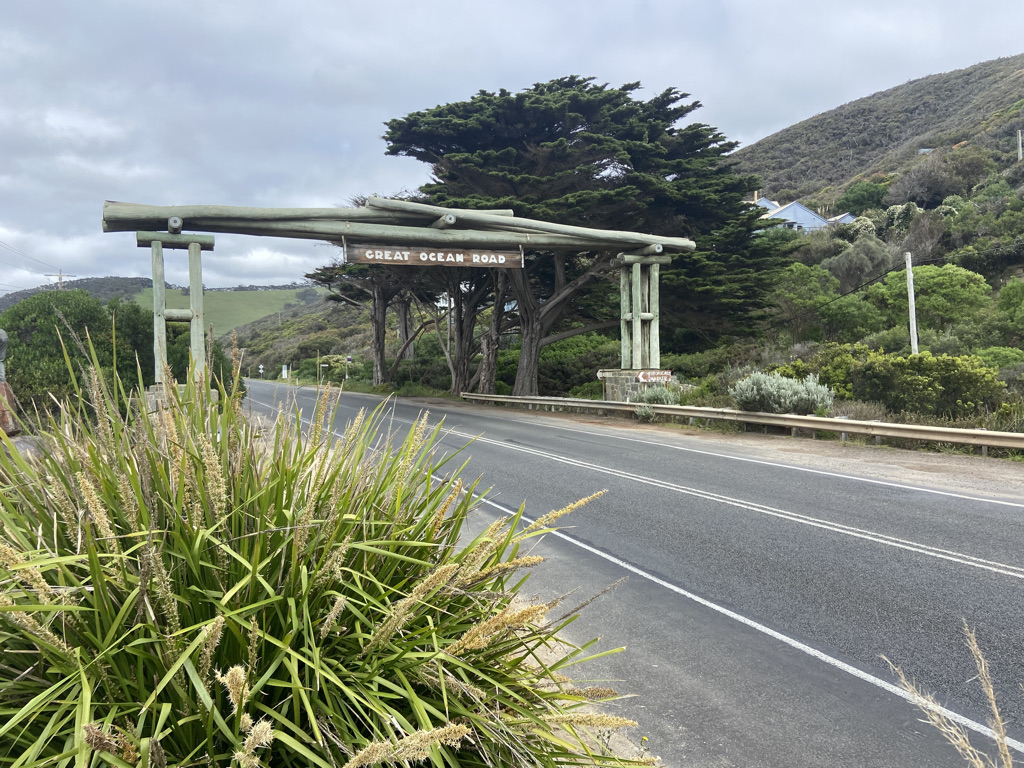 Memorial Arch at The Great Ocean Road
